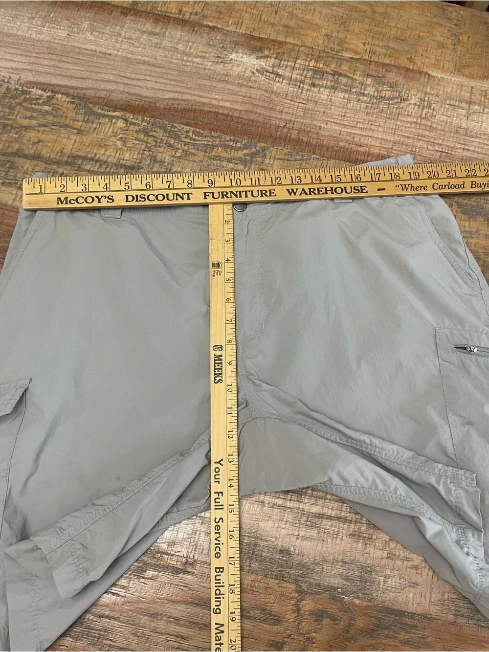 Columbia Men's 40 Silver Ridge Cargo Hiking Shorts with Belt Omni-Shade